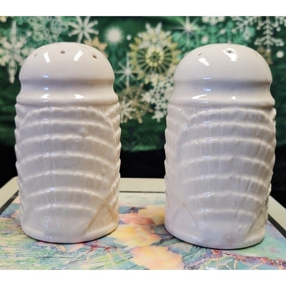 Vintage‎ Salt and Pepper shakers Made in Japan